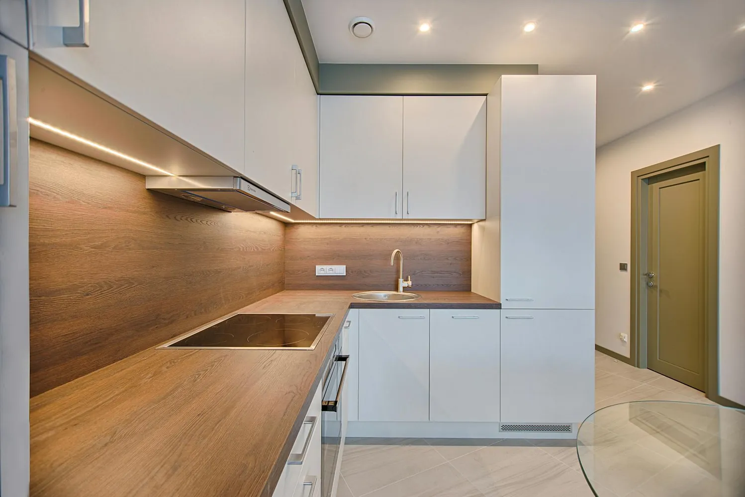 Maximizing Space: How Design Choices Enhance Kitchen Usability